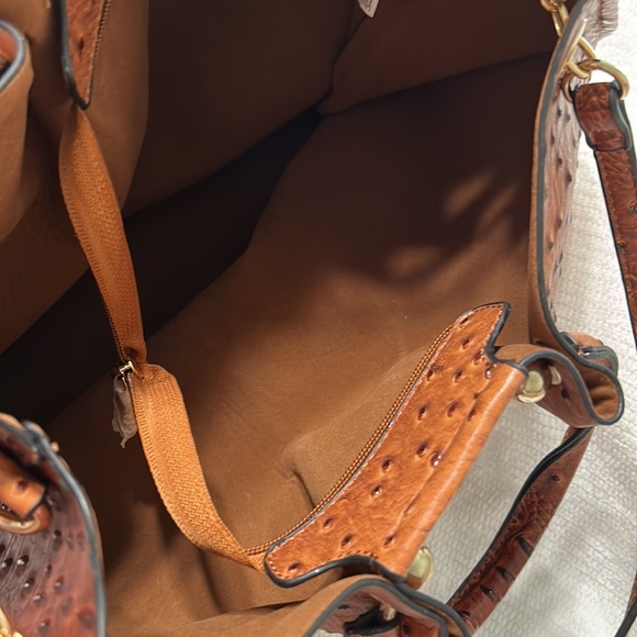 Gorgeous Faux Ostrich/Alligator Satchel - Picture 7 of 9